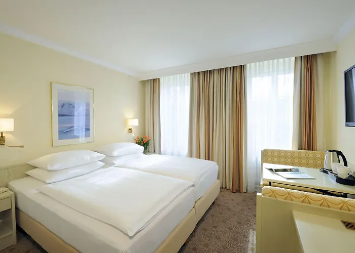 ホテル シュエラー 4*