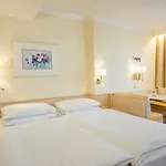 쉐러 4*